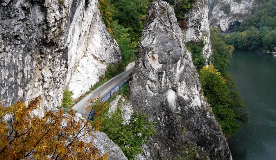 2020/05/images/tour_686/OK Gorge, cycling route.jpg